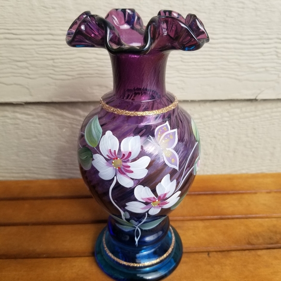 ❌️SOLD❌️Fenton 50th Anniversary Art Mulberry Glass Vase Hand Painted Vintage - Picture 9 of 13